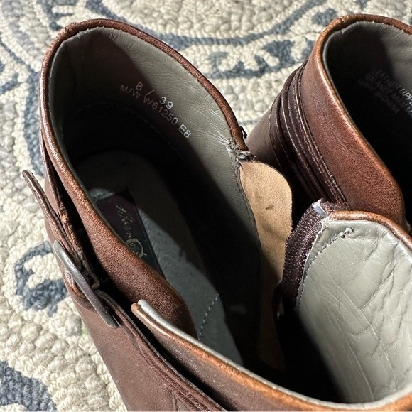 Born Brown Leather Booties Size Women’s 8 - Picture 10 of 11